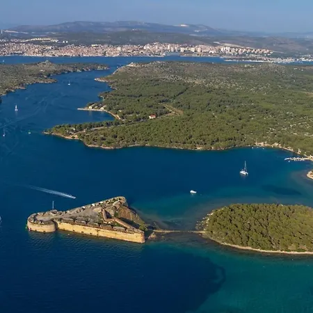 In With Sea View, Balcony, Air Conditioning, Wifi Гребастика