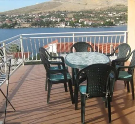 In With Sea View, Balcony, Air Conditioning, Wifi Apartment