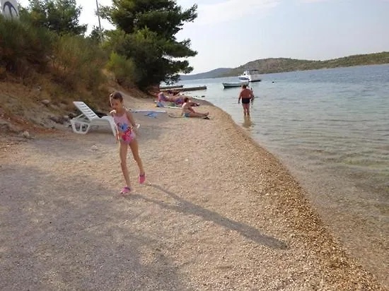 In With Sea View, Balcony, Air Conditioning, Wifi Apartman *